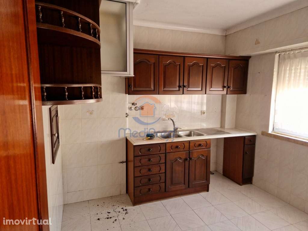 Apartamento T2 remodelado - Pontinha - Grande imagem: 2/26
