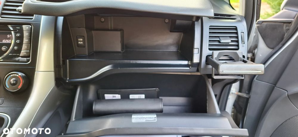 Toyota Auris 1.6 Comfort - 27