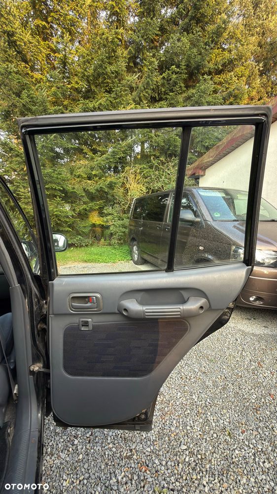 Toyota RAV4 2.0 - 14