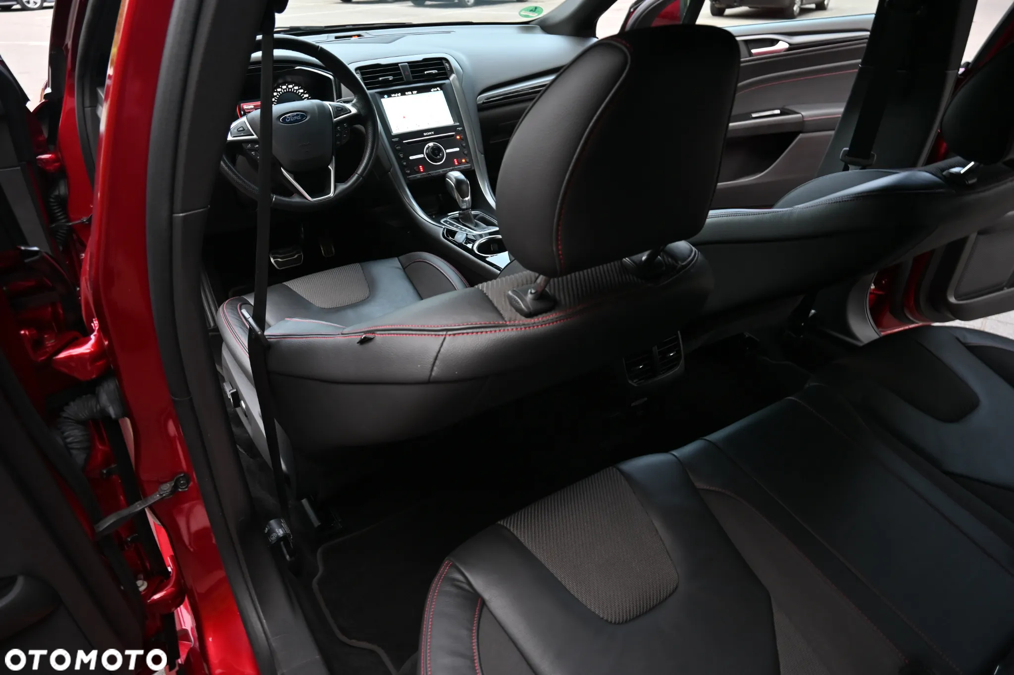 Ford Mondeo 1.5 EcoBoost ST-Line X - 40