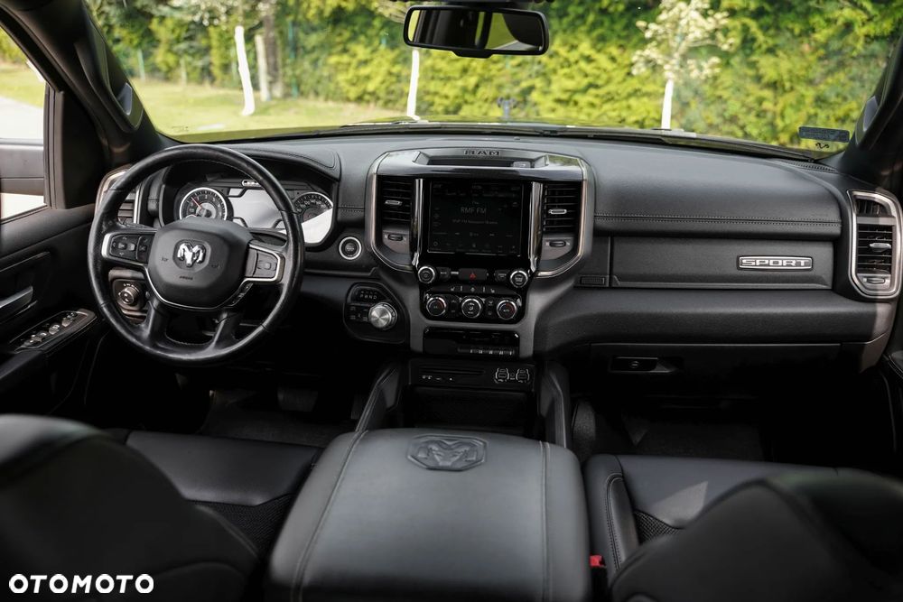 Dodge RAM 5.7 4x4 - 30