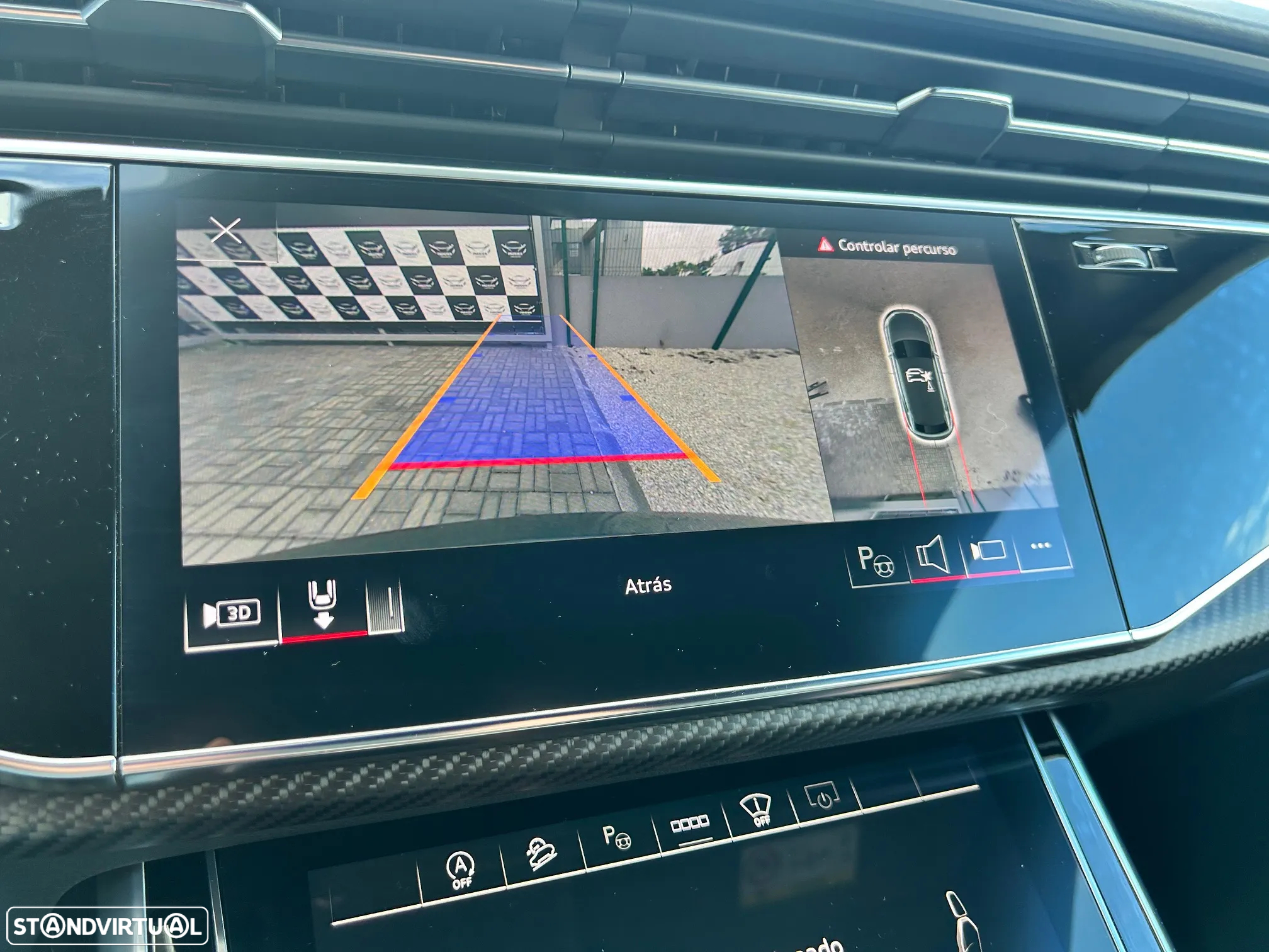 Audi RS Q8 4.0 TFSI quattro Tiptronic - 27