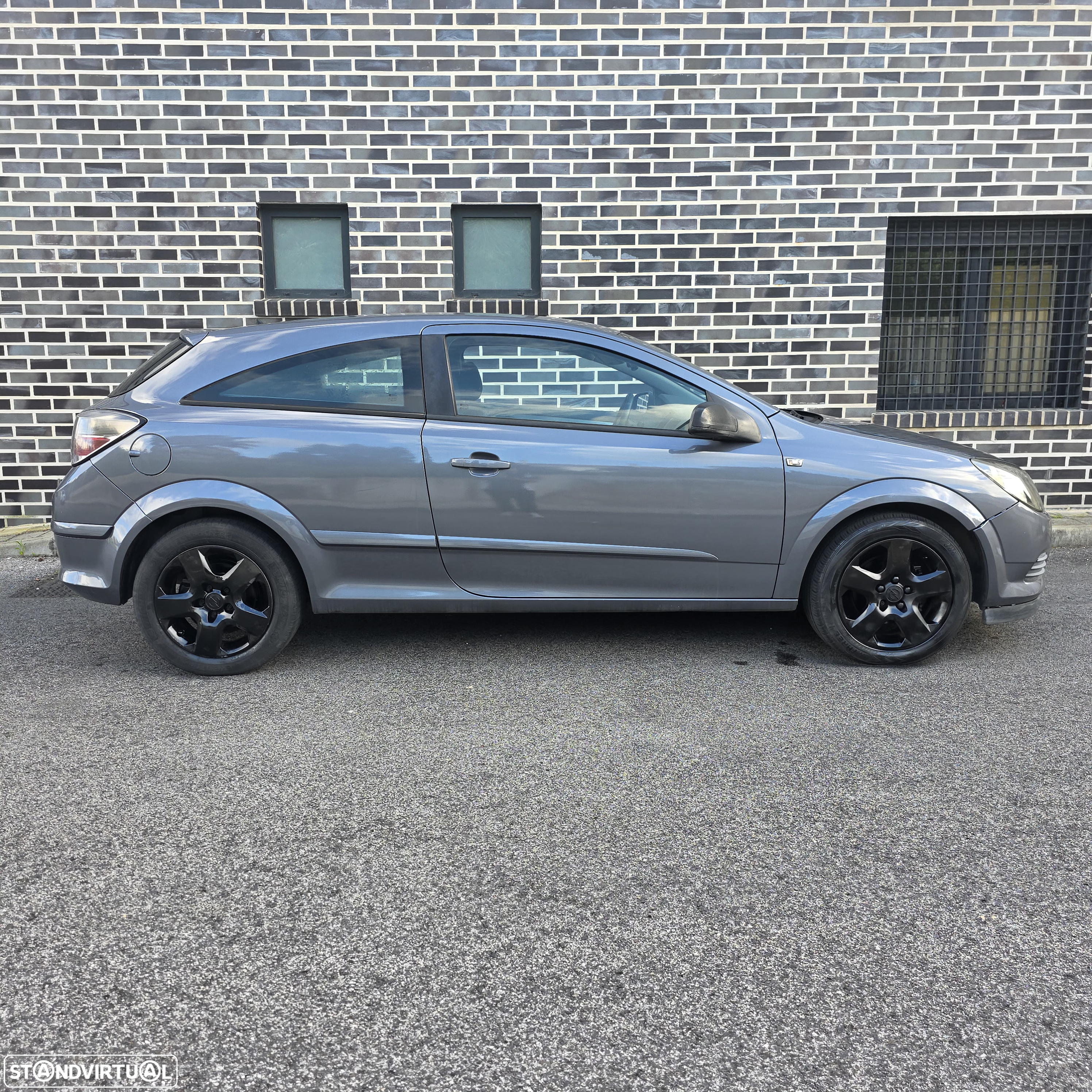 Opel Astra GTC 1.3 CDTi - 14