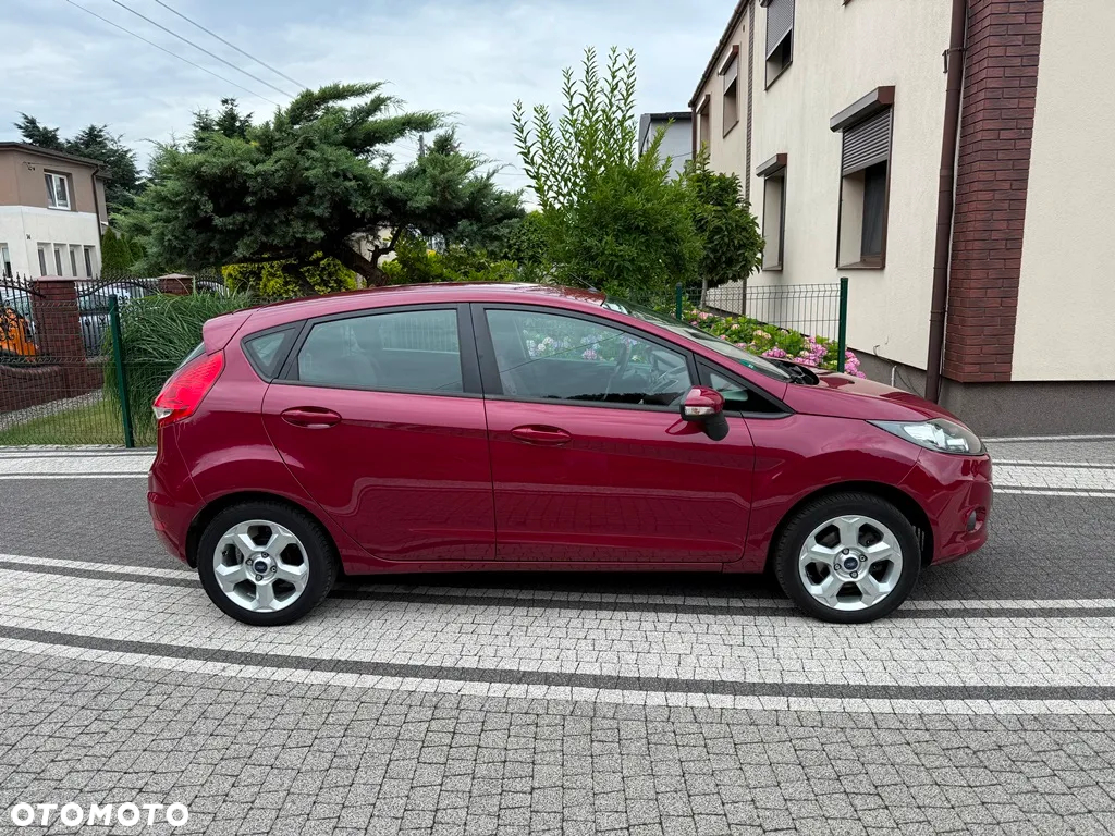 Ford Fiesta 1.25 Titanium - 10