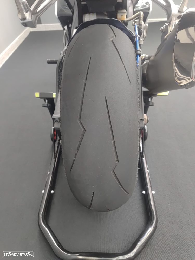 Suzuki GSX-R 1000 - 13