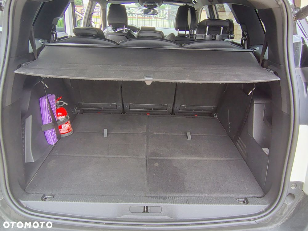 Peugeot 5008 - 6