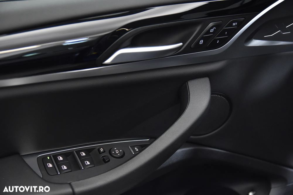 BMW X3 xDrive30e AT PHEV - 14