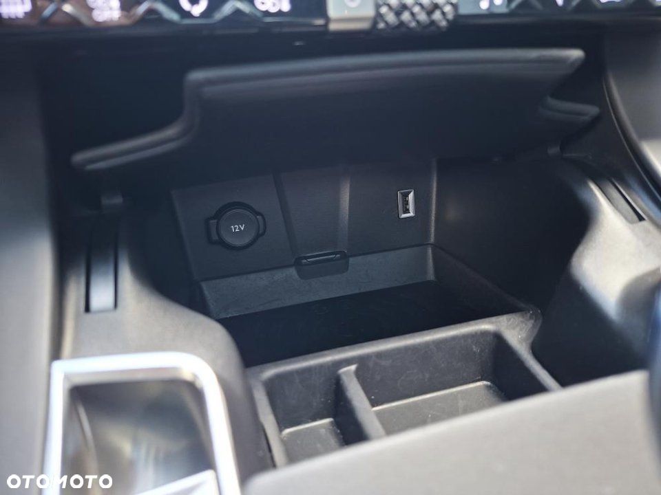 DS Automobiles DS 7 Crossback - 32