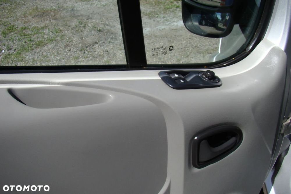 Opel Vivaro - 7