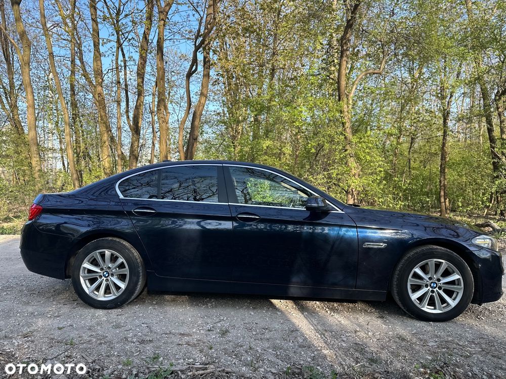 BMW Seria 5 528i xDrive - 5