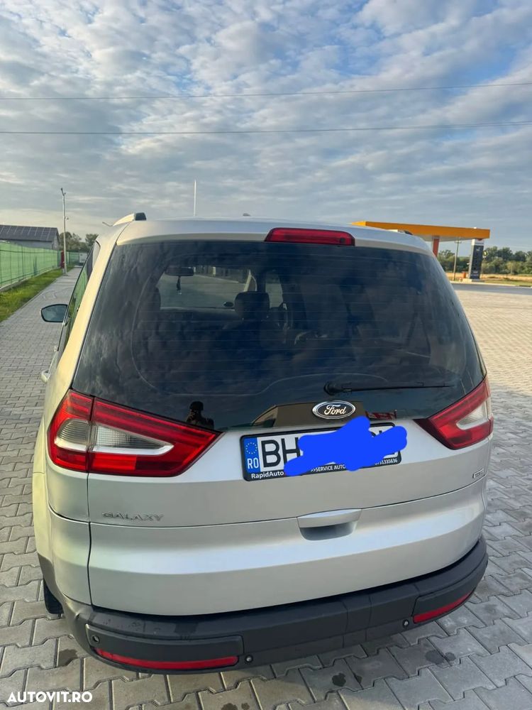 Ford Galaxy - 9