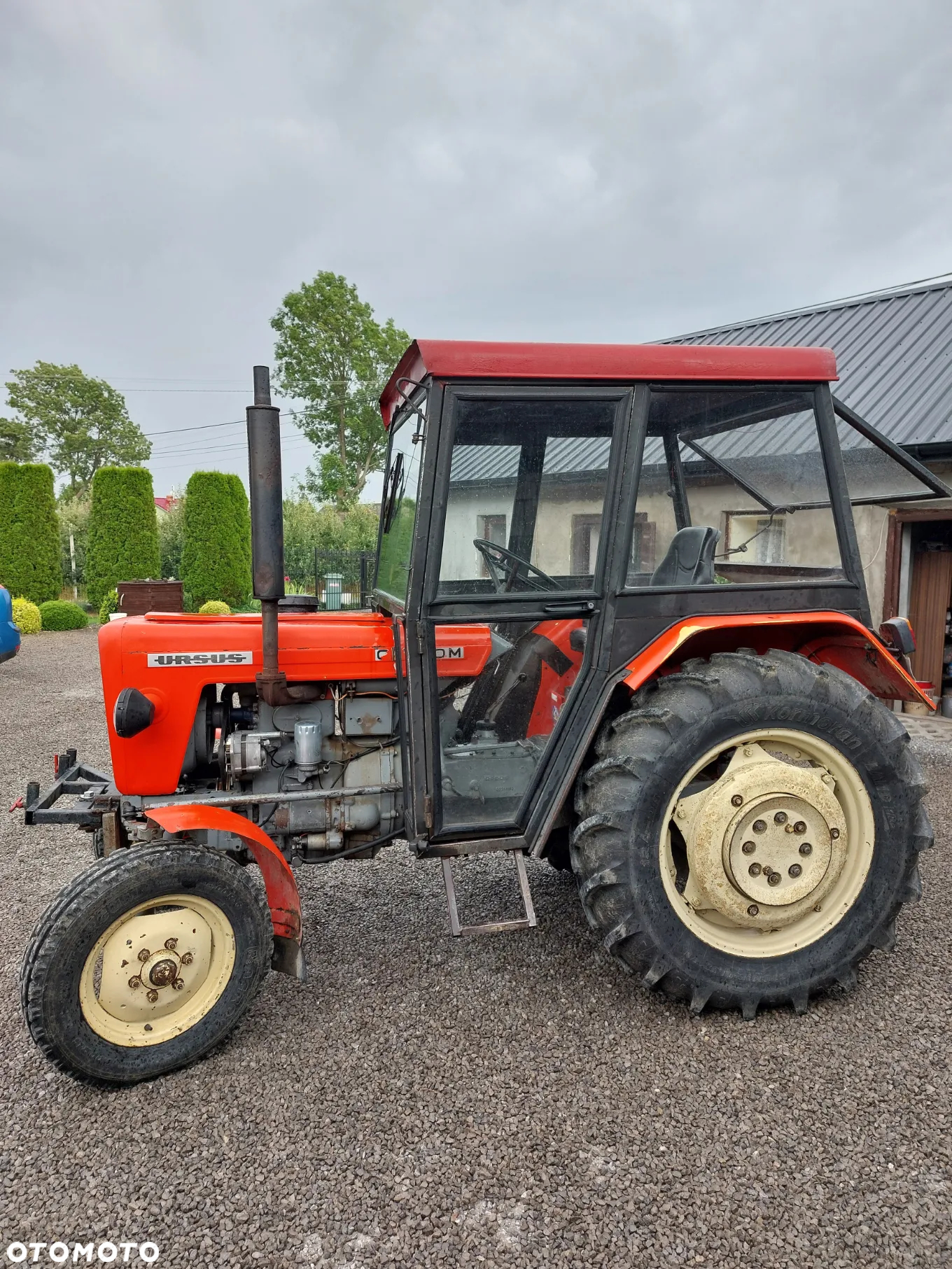 Ursus C330M - 2
