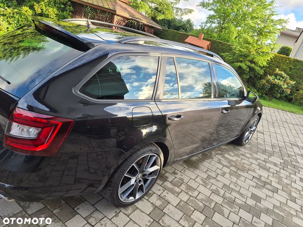 Skoda Octavia 2.0 TDI DSG RS - 4