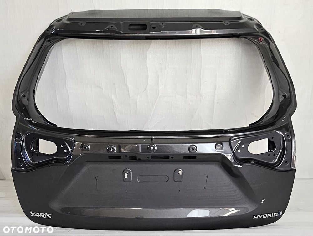 KLAPA TYLNA BAGAŻNIKA TOYOTA YARIS CROSS 2020- - 1
