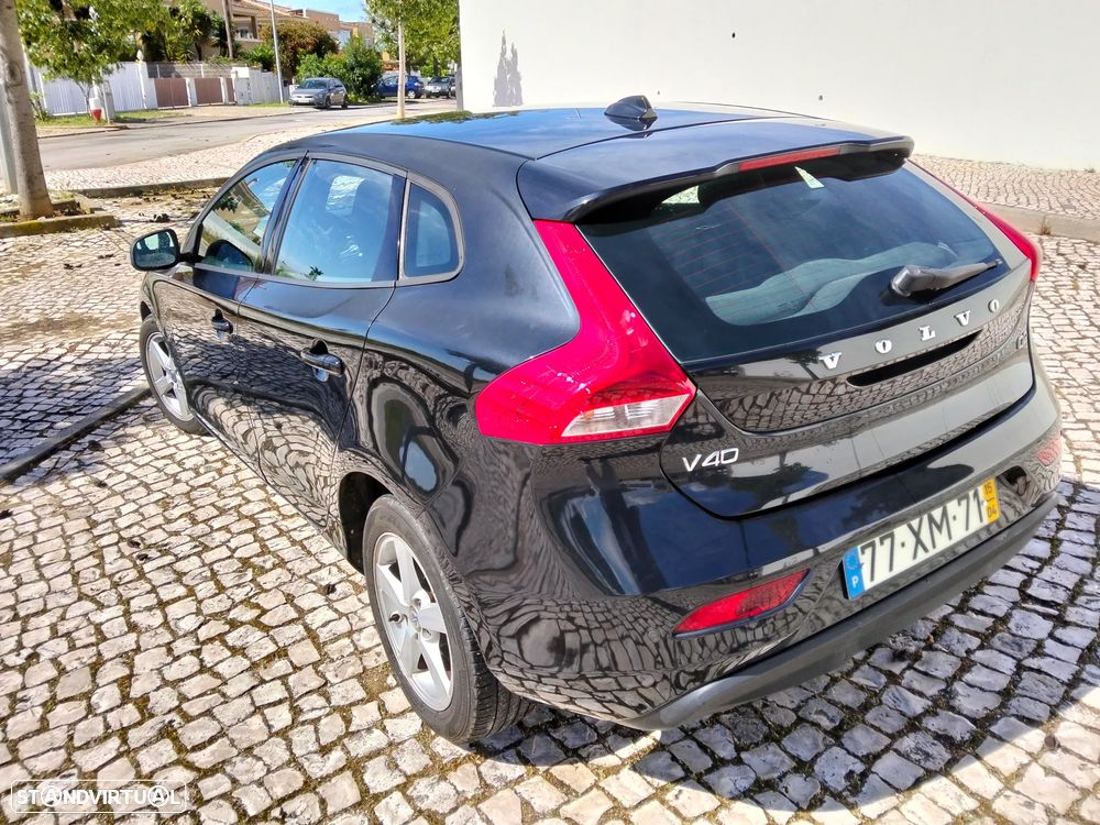 Volvo V40 D2 Kinetic - 3