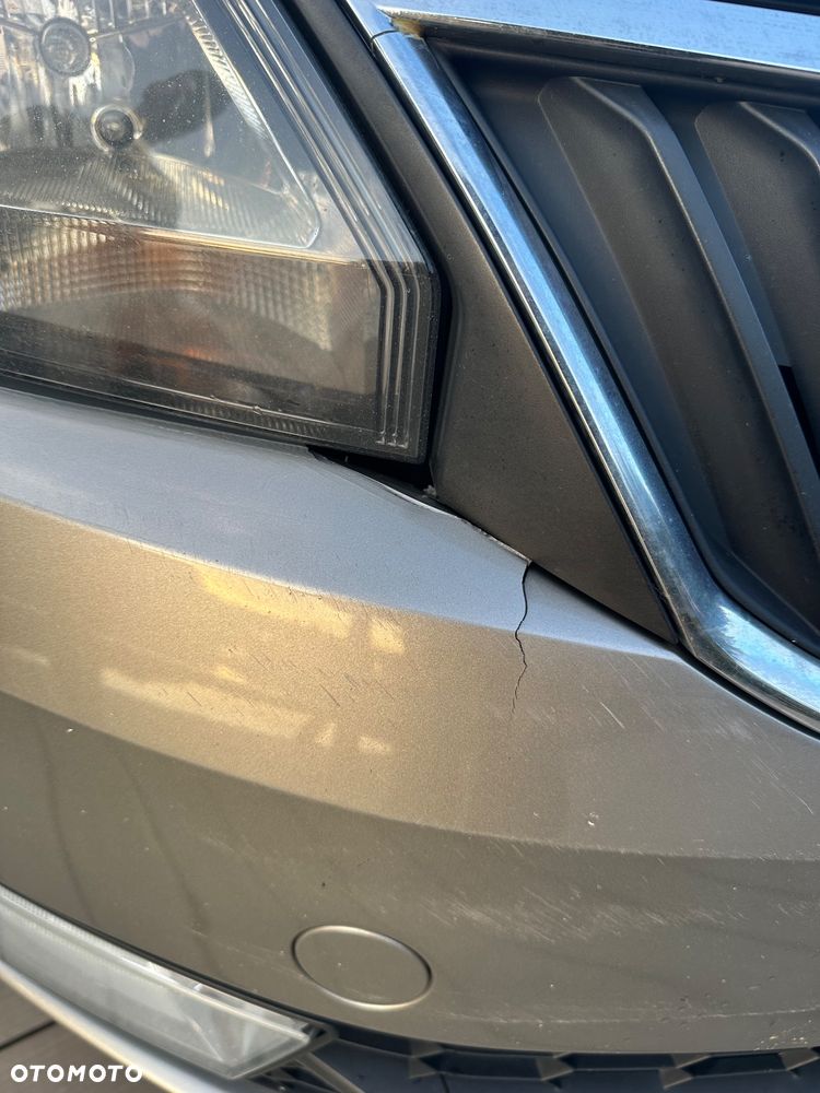 Skoda RAPID 1.2 TSI Ambition - 6