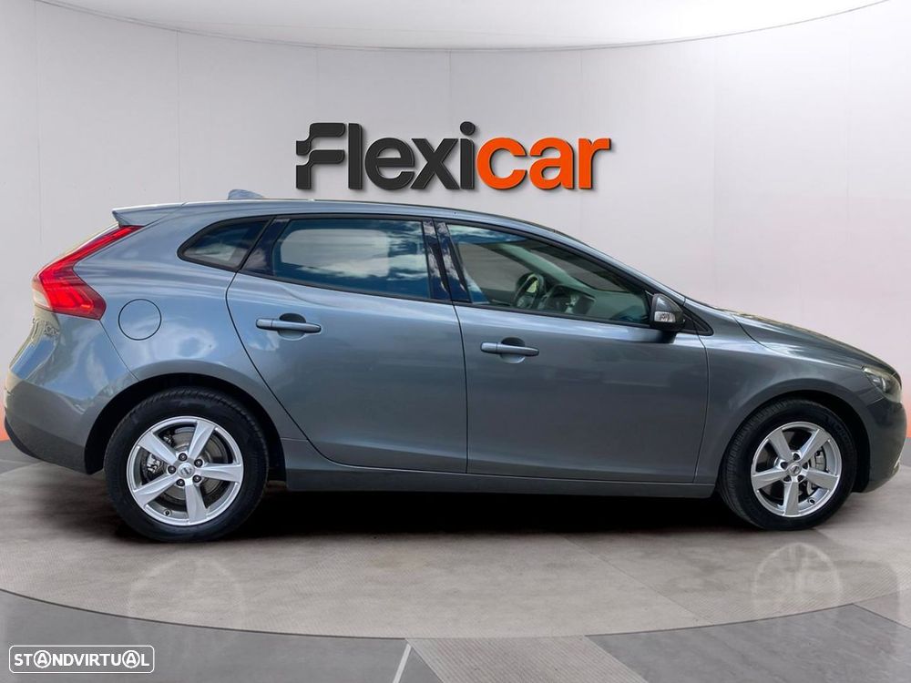 Volvo V40 - 8