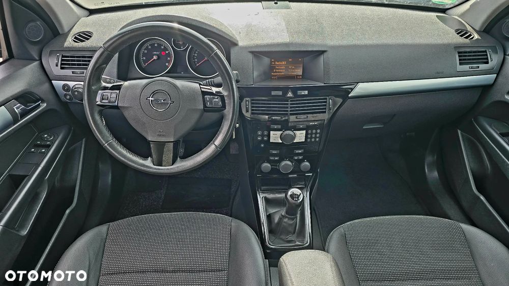 Opel Astra 1.6 Innovation - 17