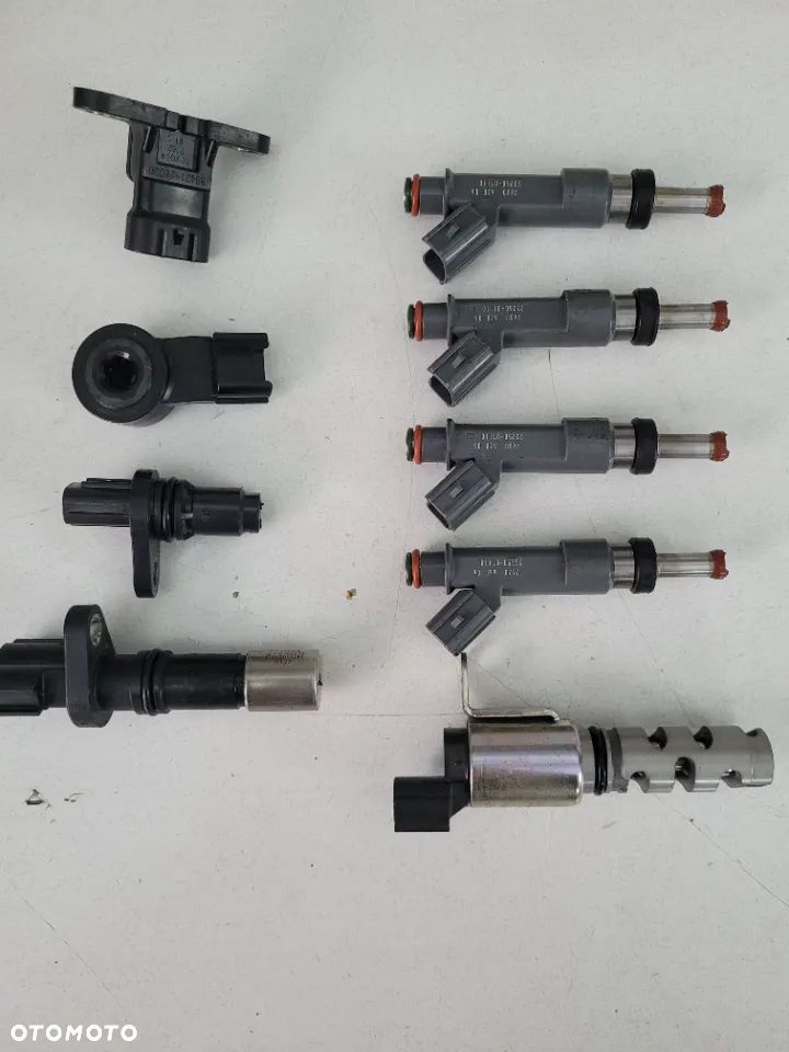 WTRYSKIWACZE CZUJNIK FAZ ROZRZĄDU TOYOTA CHR 1.8 HSD - 2