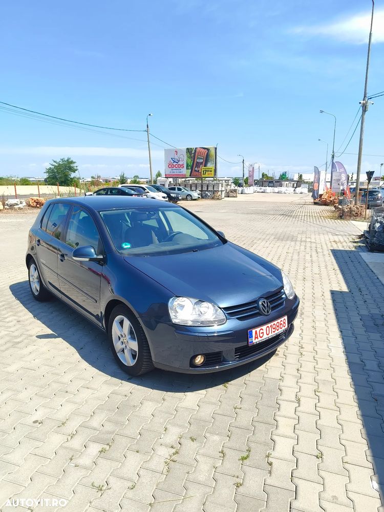 Volkswagen Golf 1.6 Highline - 16