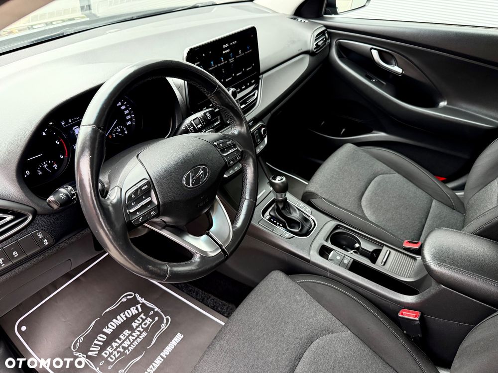 Hyundai i30 - 23