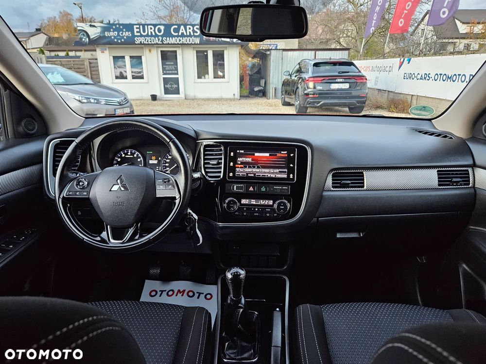 Mitsubishi Outlander 2.0 City Style 2WD - 25