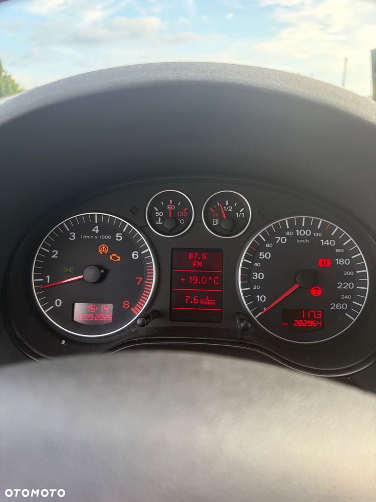 Audi A3 3-drzwiowe 1.6 Ambiente - 7