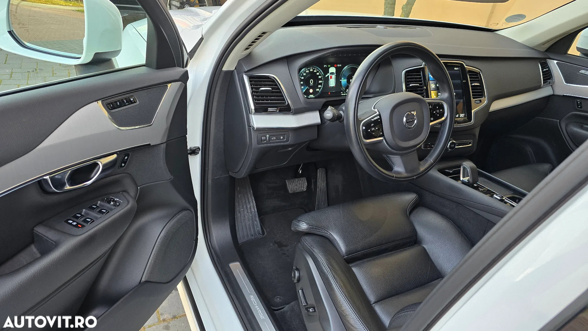 Volvo XC 90 T8 AWD Recharge Geartronic Inscription Expression - 18