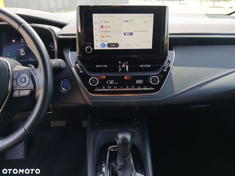 Toyota Corolla 2.0 Hybrid Comfort - 32