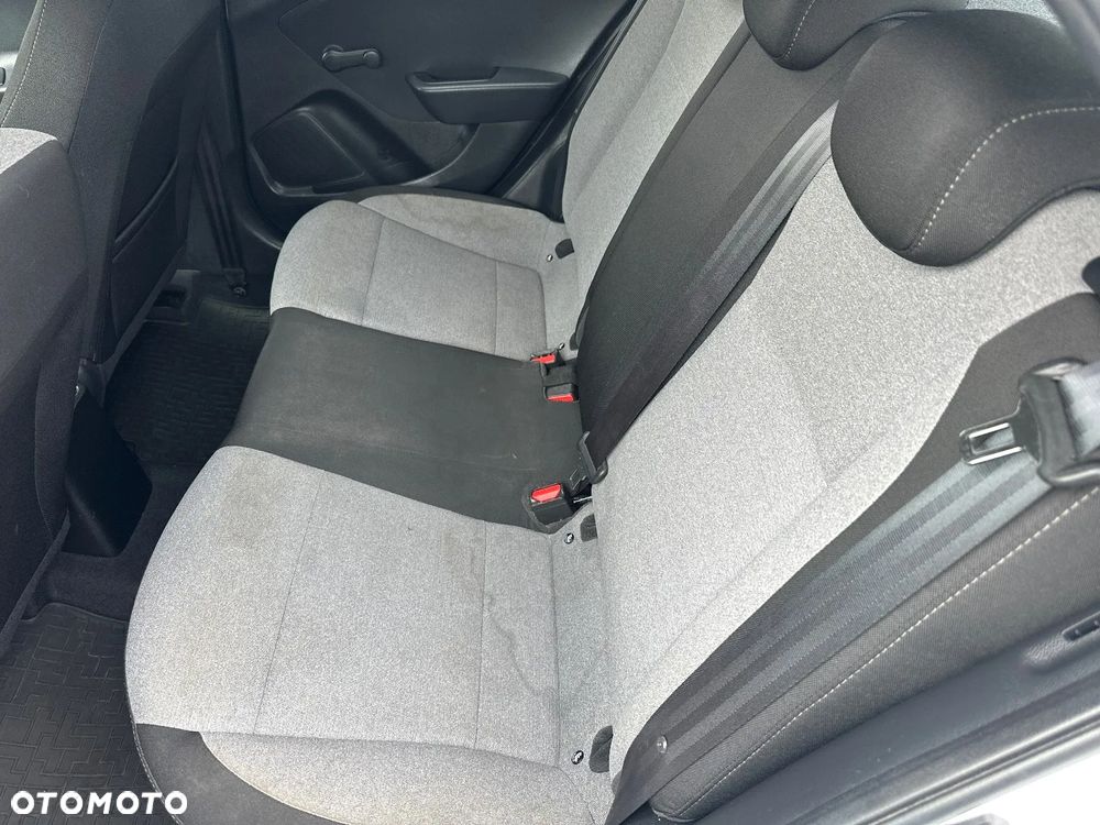 Hyundai i20 ver-1-4-classic-plus - 17