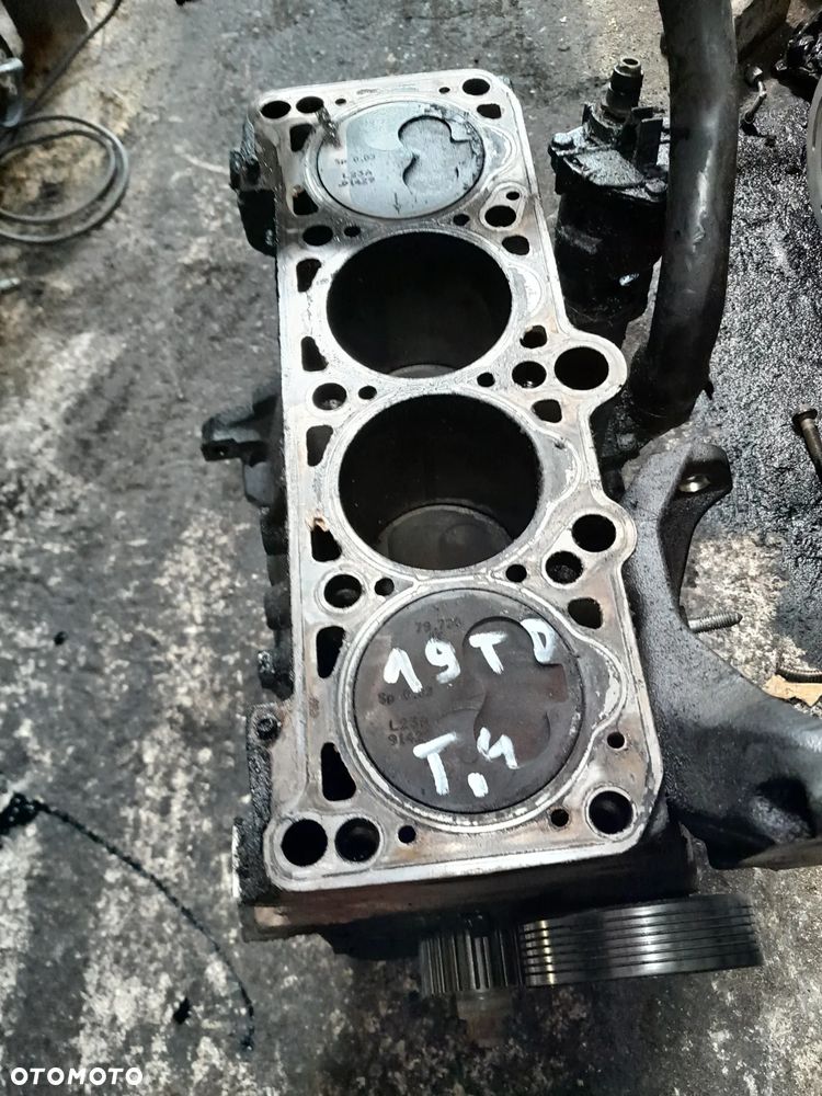 Dół silnika VW T4 1.9 TD - 1