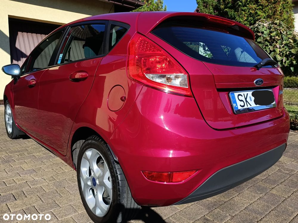 Ford Fiesta 2012 photo 4