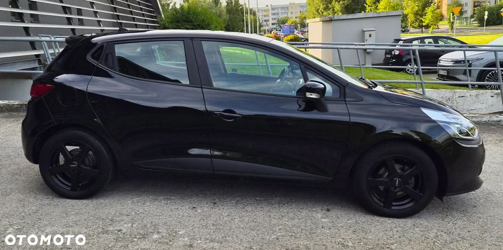 Renault Clio 1.2 16V 75 Dynamique - 12