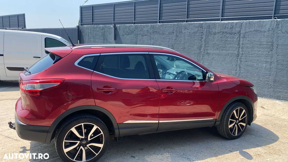 Dezmembram Nissan Qashqai 2015 suv 1.6 4x4 - 3