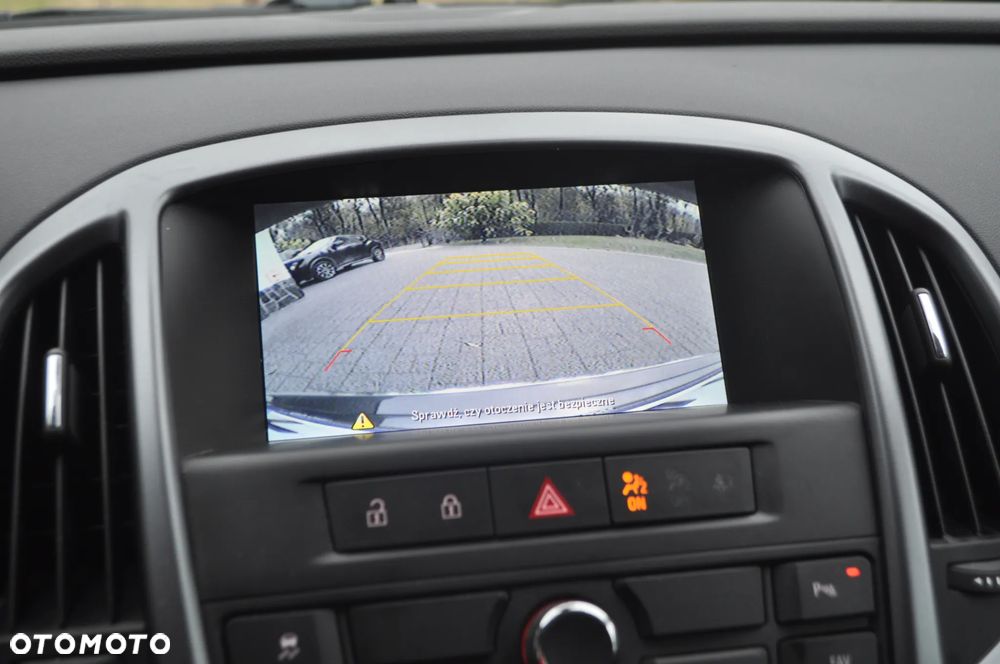 Opel Astra 1.4 Turbo Cosmo - 17