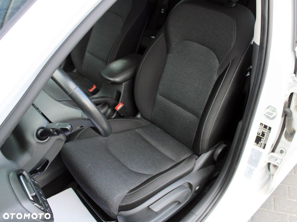 Hyundai i30 1.5 T-GDI 48V Smart - 11