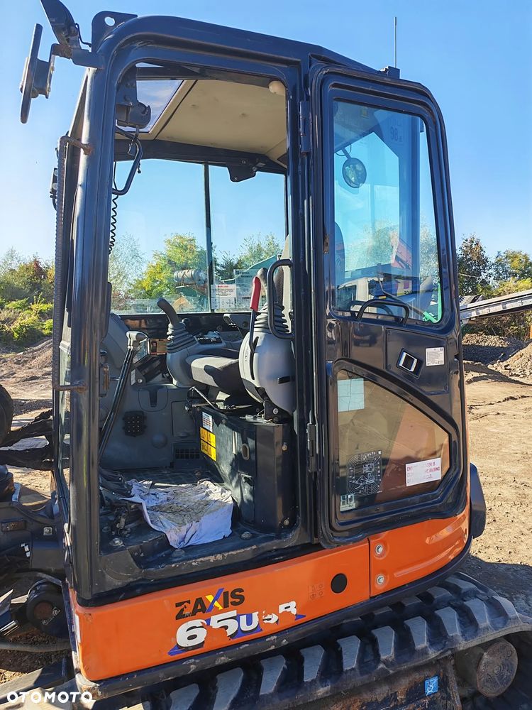 Hitachi ZX 65 USB-6 - 18