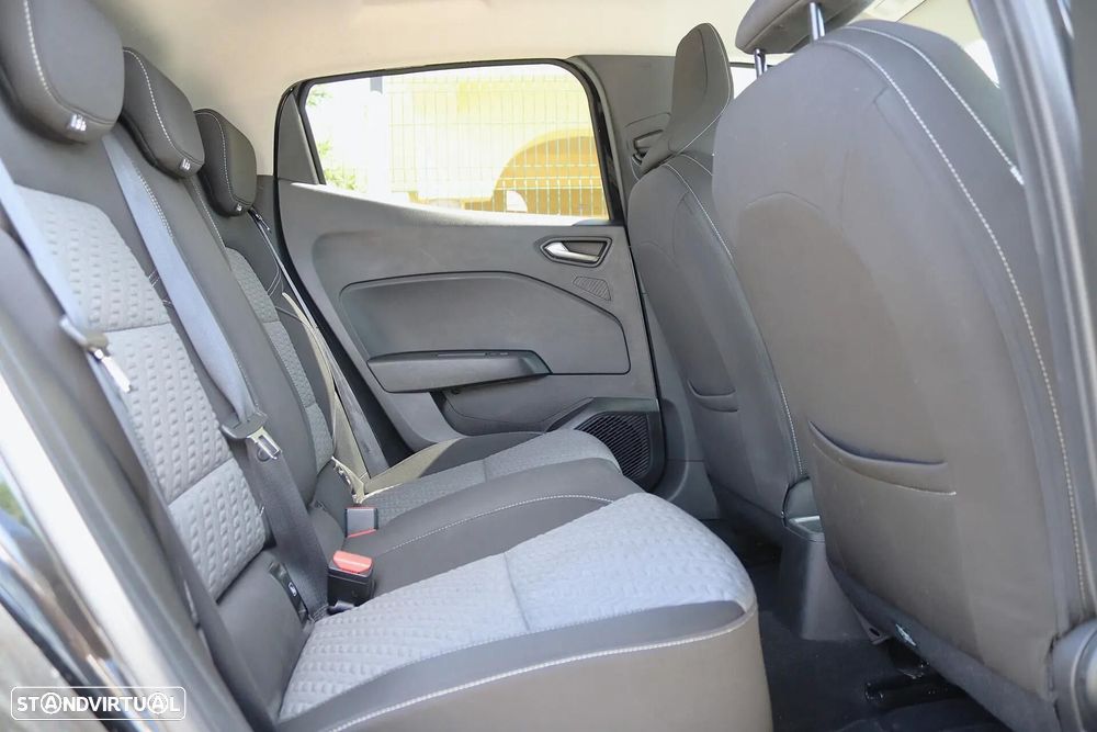 Renault Clio 1.0 TCe Exclusive - 22