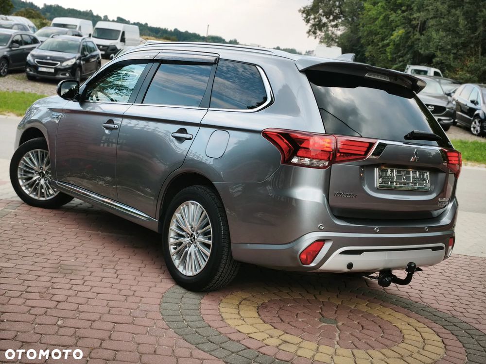 Mitsubishi Outlander 2.4 4WD Diamant+ - 8