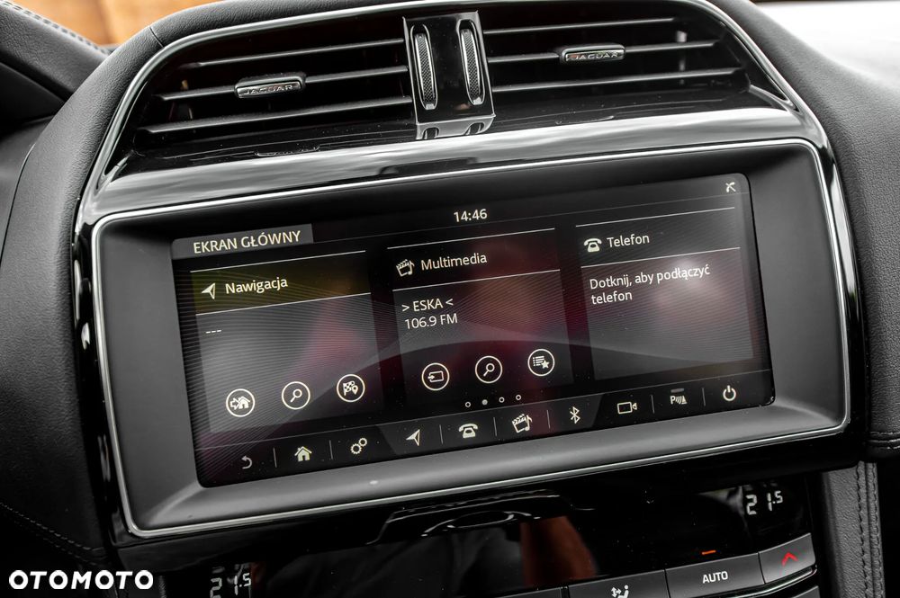 Jaguar F-Pace D200 AWD R-Dynamic S - 25