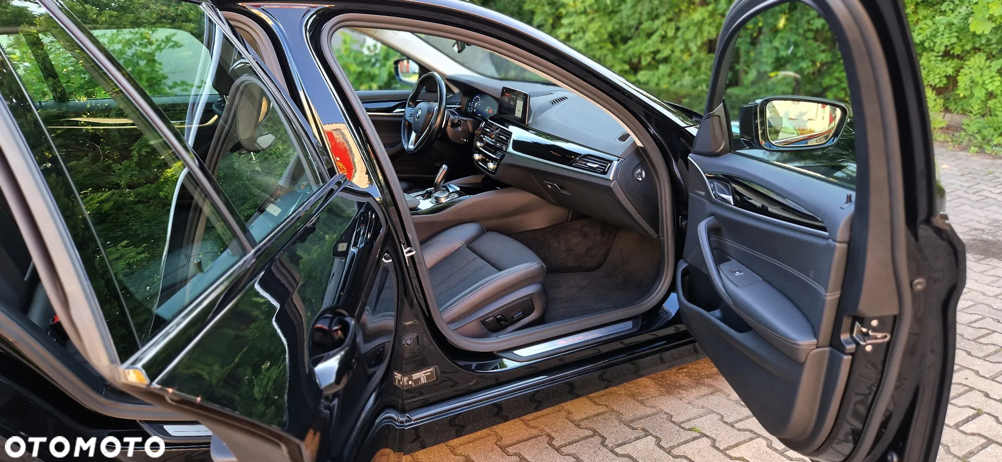 BMW Seria 5 520d Touring Sport Line - 9