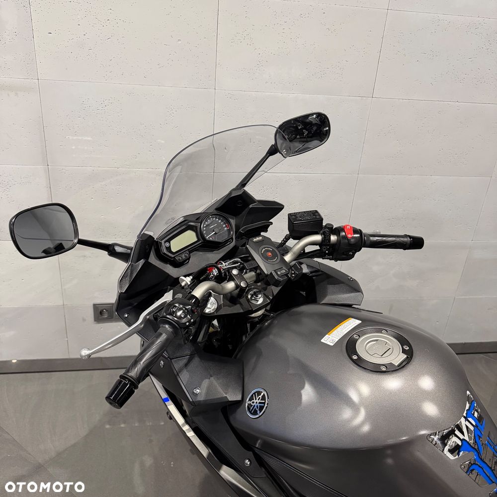 Yamaha XJ - 17