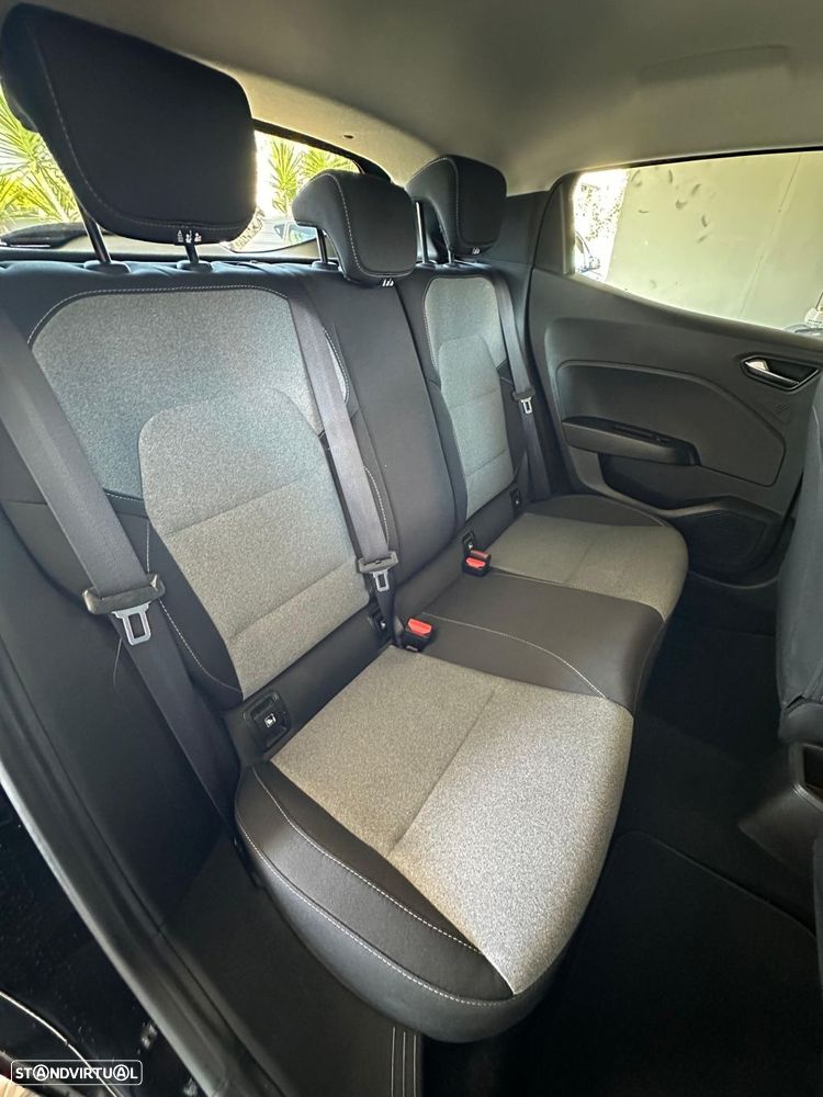 Renault Clio 1.0 TCe Techno - 31