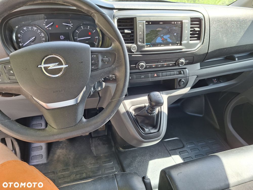 Opel Vivaro jak Expert Proace i Jumpy - 11