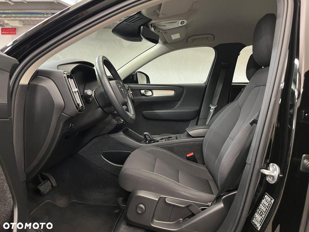 Volvo XC 40 T3 Momentum - 17