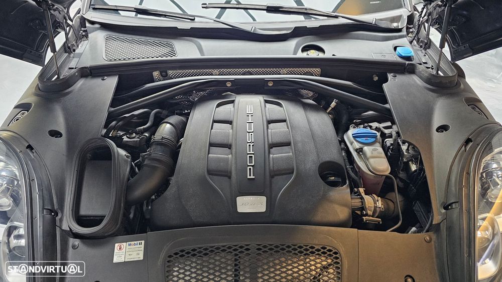 Porsche Macan S - 37
