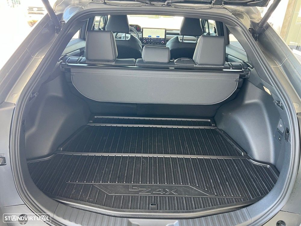 Toyota bZ4X 73.1 kWh Premium - 17