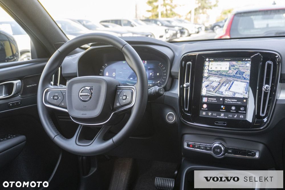 Volvo XC 40 - 18