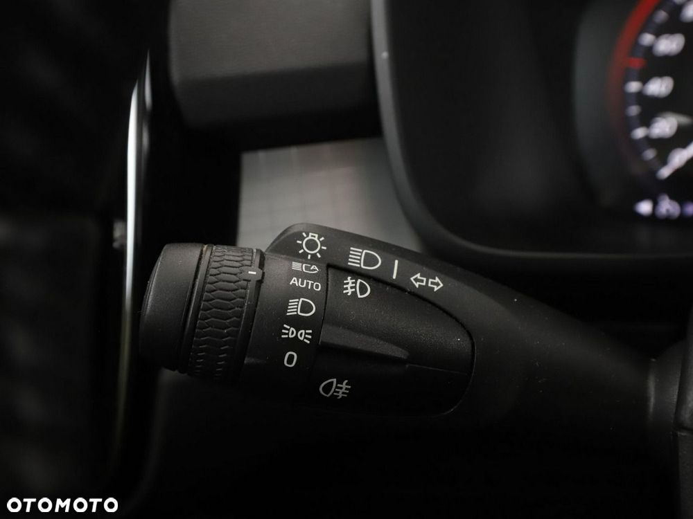 Volvo XC 40 T3 Momentum - 33