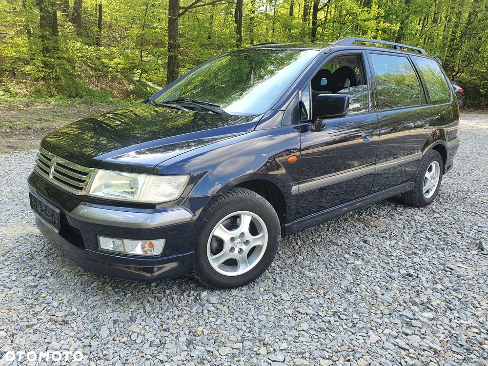 Mitsubishi Space Wagon 2.4 GDI Family - 11